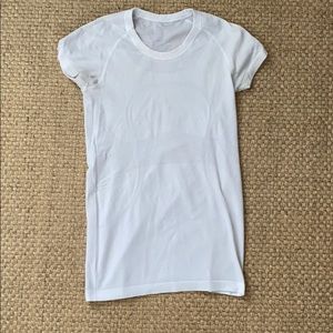 Short sleeve lulu top